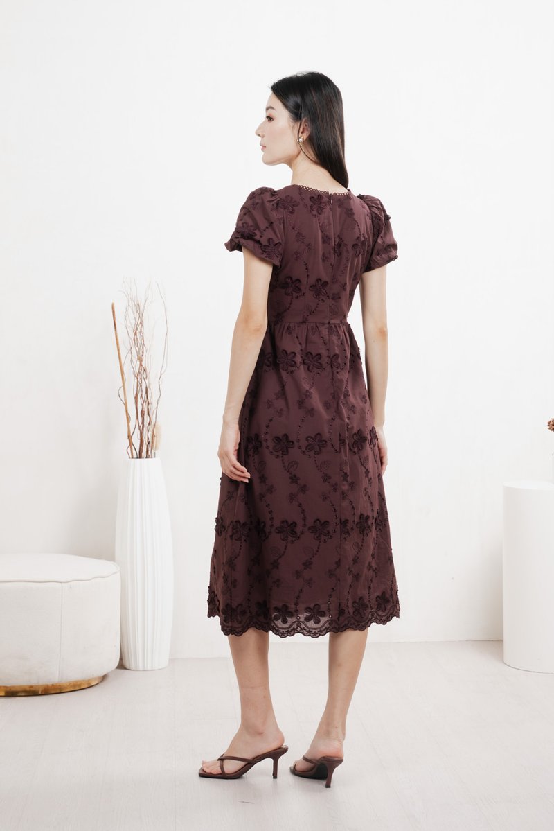Mira Embroidery Midi Dress In Burgundy