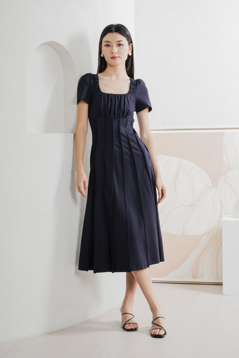 Pristin Panelling Midi Dress In Navy