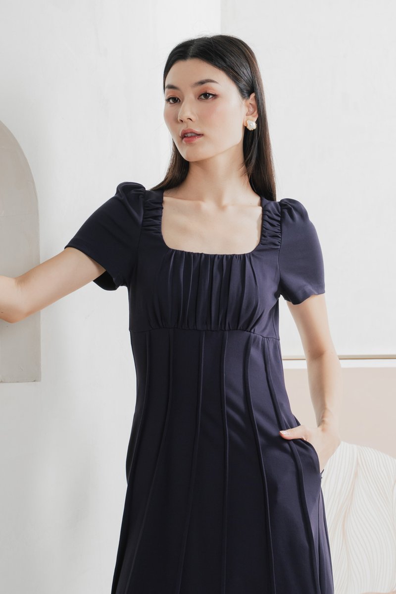 Pristin Panelling Midi Dress In Navy