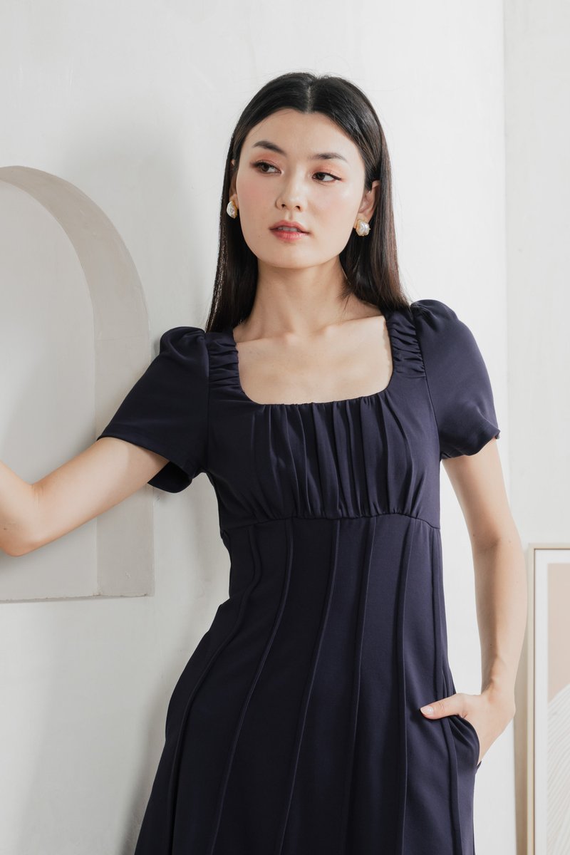 Pristin Panelling Midi Dress In Navy