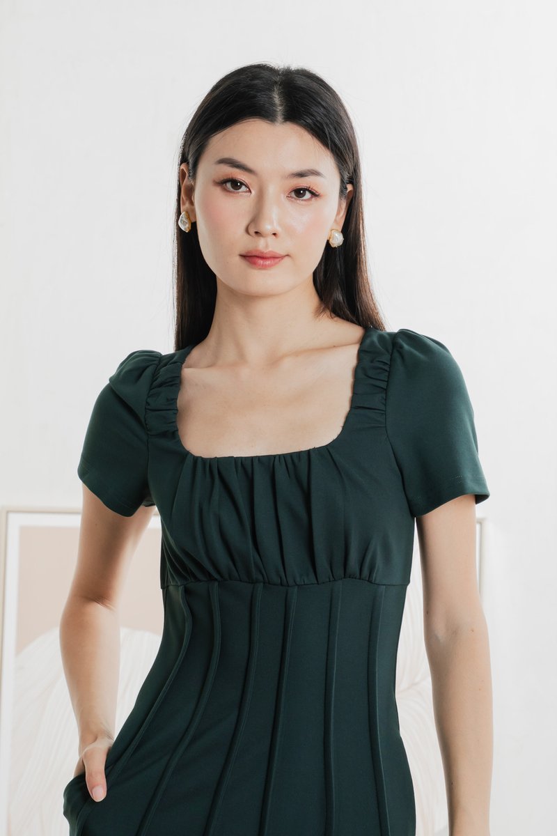 Pristin Panelling Midi Dress In Emerald