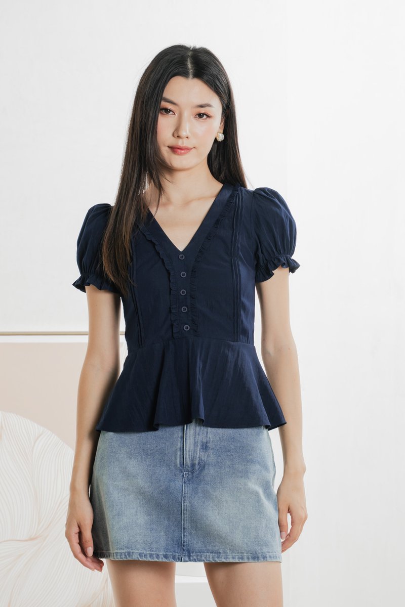 Quinn Cottagecore Top In Navy
