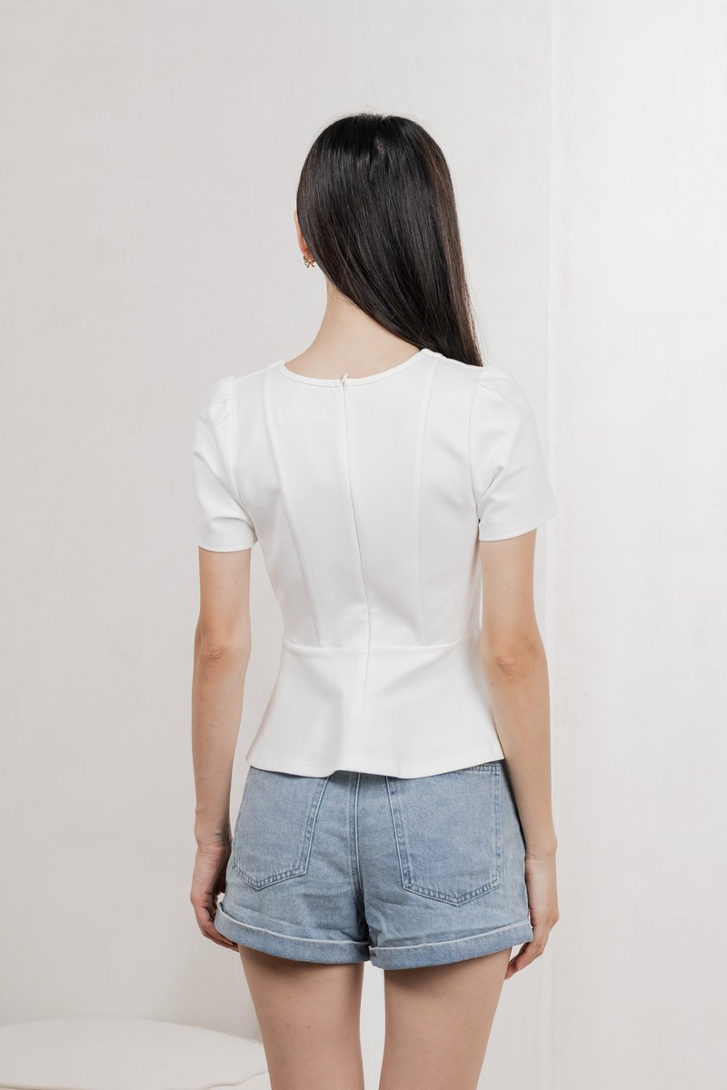 Lucien Buttons Cotton Top In White