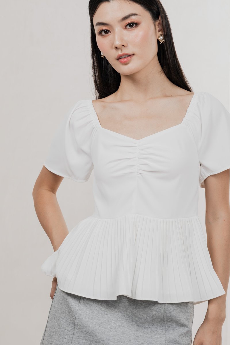 Poise Sweetheart Pleated Top In White