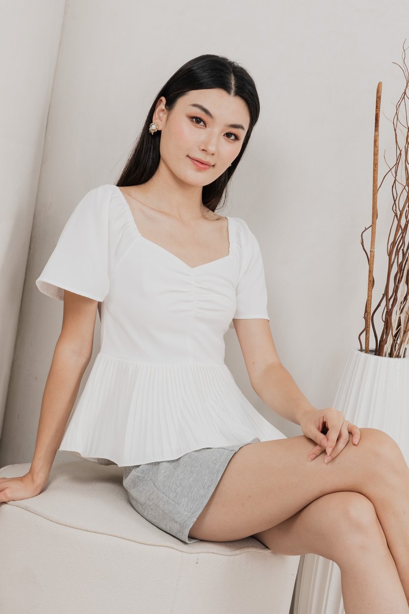 Poise Sweetheart Pleated Top In White