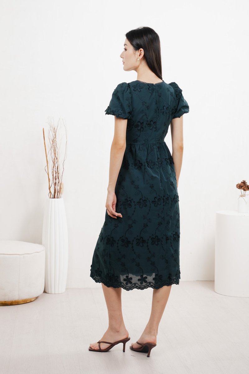 Mira Embroidery Midi Dress In Emerald