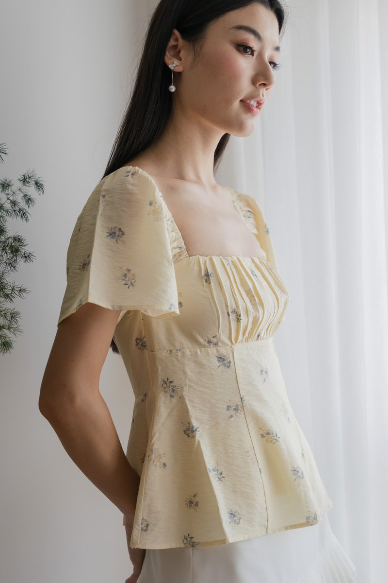 Citrine Floral Prints Ruched Top
