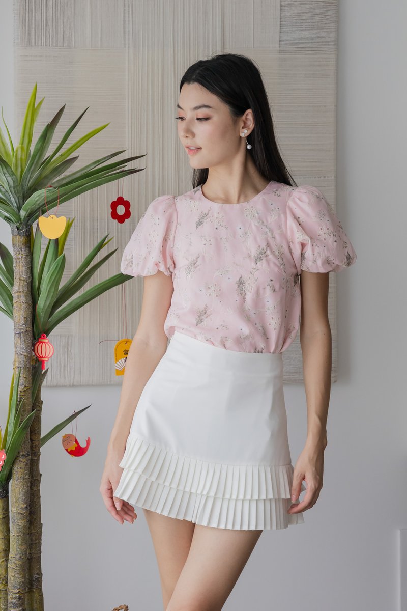 Finesse Floral Eyelet Top In Pink(M)