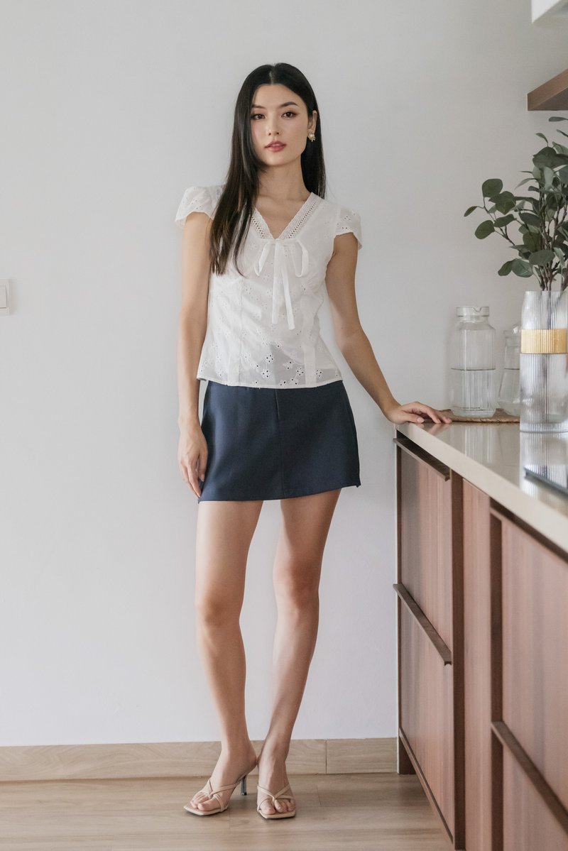 Mimi Eyelet Ribbon Top In White