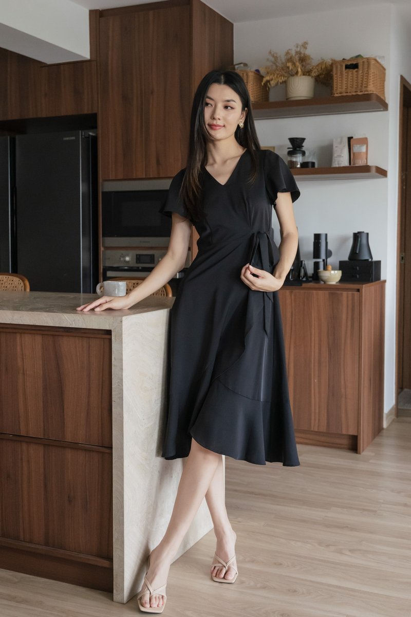 Rylan Faux Wrap Midi Dress In Black