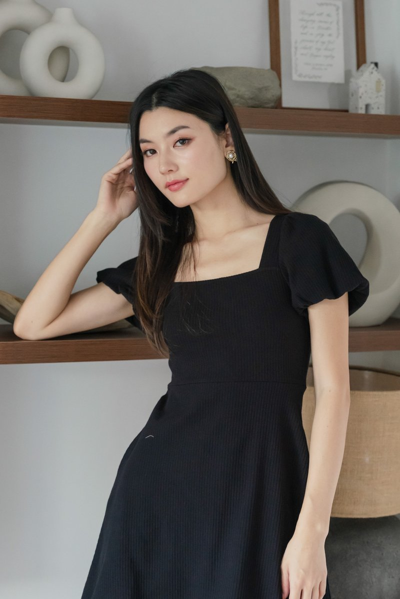 Hayden Ribbed Cotton Dress In Black