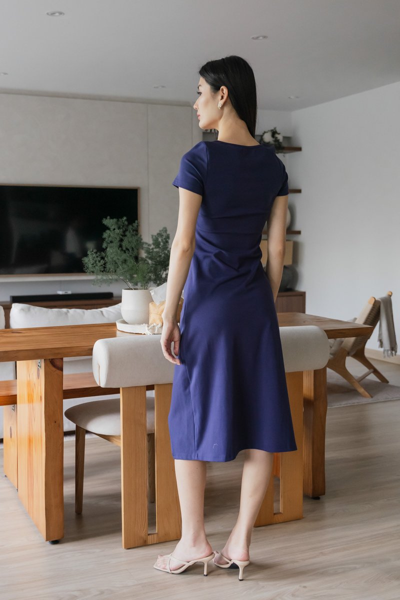 Oaklyn Side Ruched Overlap Midi Dress In Navy