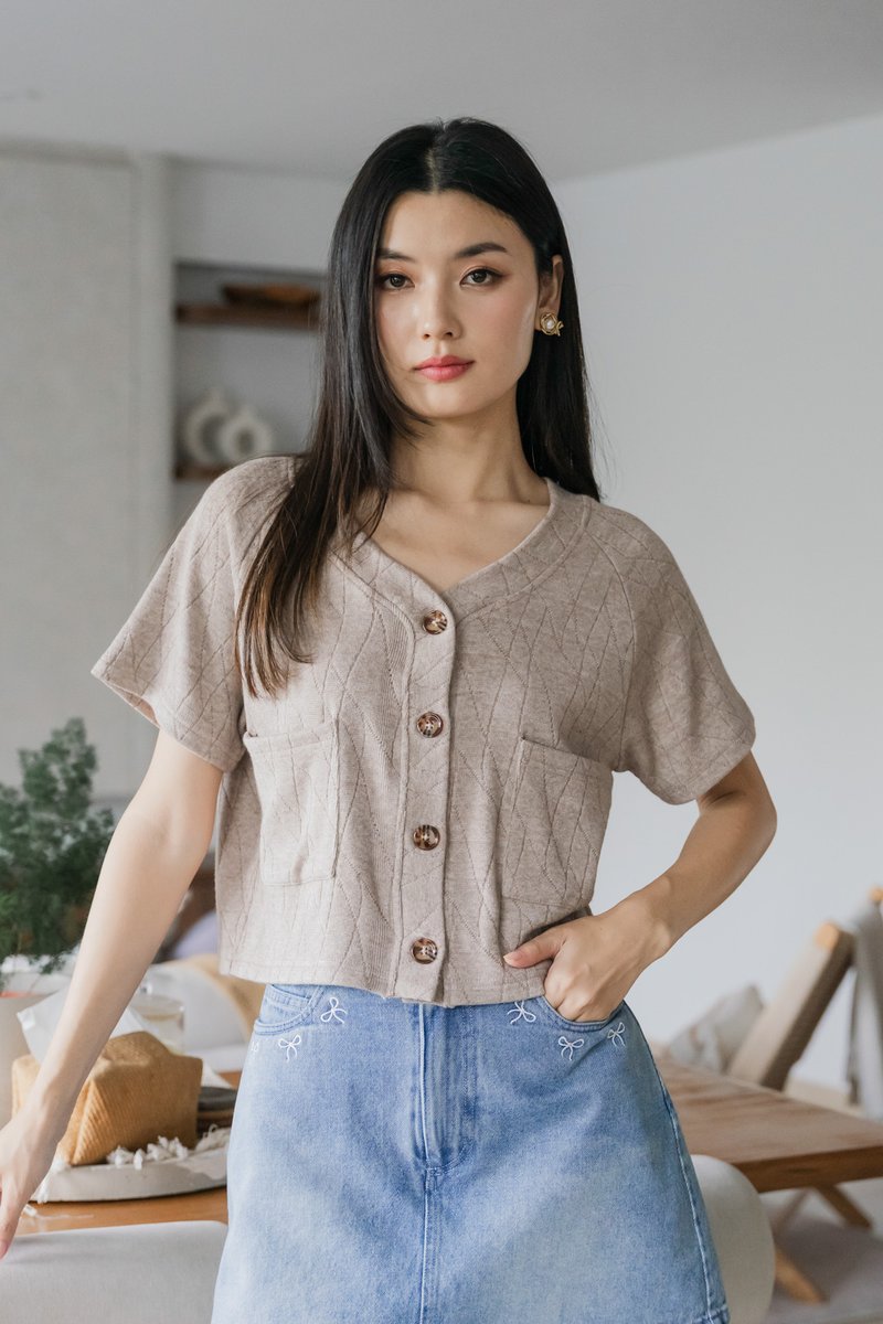 Madeline Buttons Pocket Knit Top In Khaki