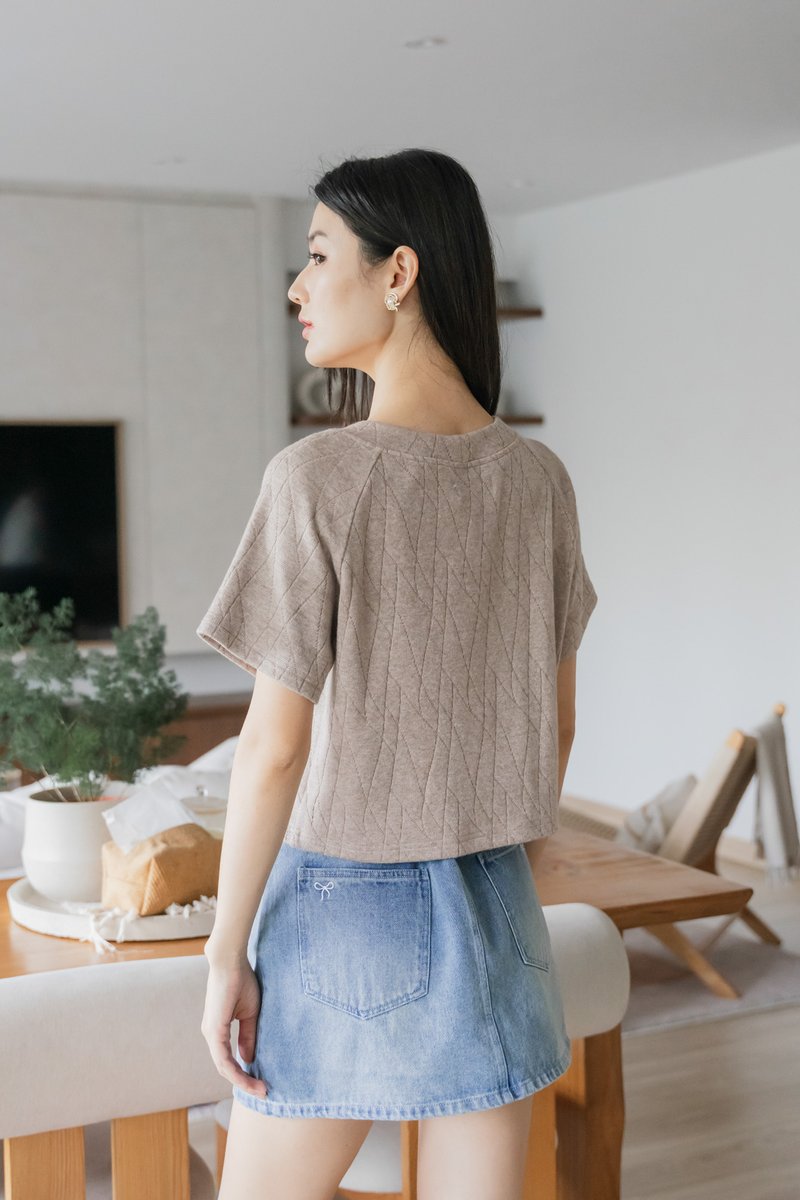 Madeline Buttons Pocket Knit Top In Khaki