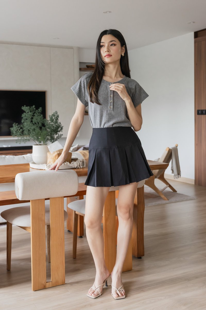Sherry Pleated Staple Skort In Black (XS)