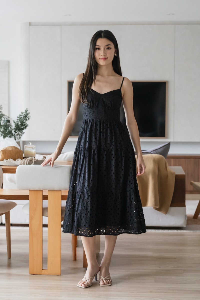 Carlin Eyelet Camisole Midi Dress In Black (XS)