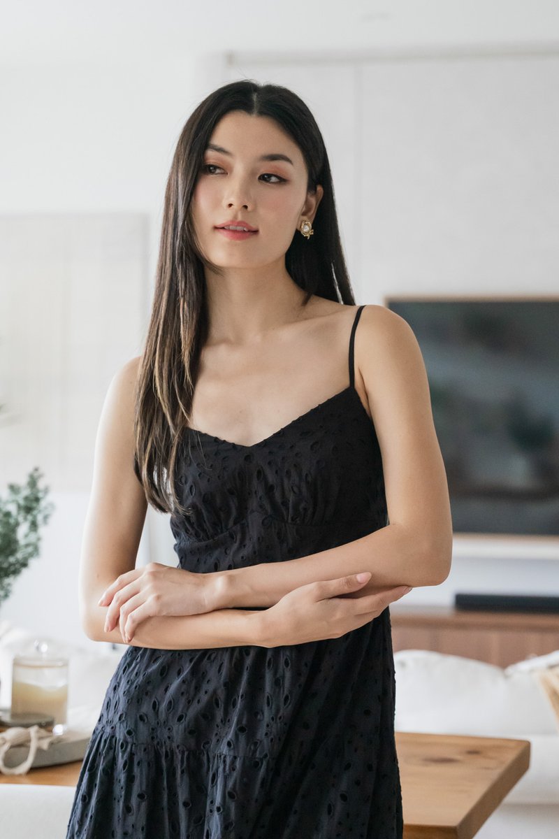 Carlin Eyelet Camisole Midi Dress In Black (XS)