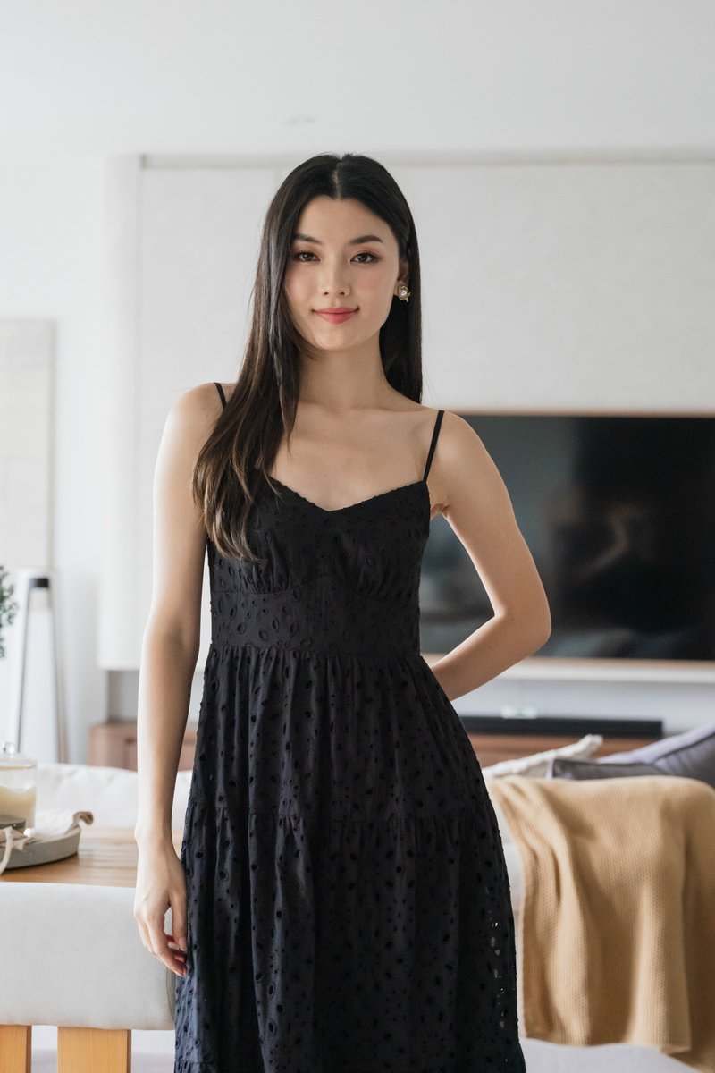 Carlin Eyelet Camisole Midi Dress In Black (XS)