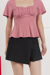 Grand Side Pleat Skort In Black