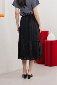 Marilyn Eyelet Midi Skirt In Black