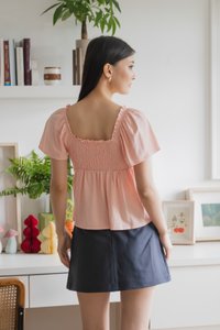 Hadley Cotton Smocked Top In Pink