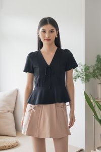 Miko Ribbon Empire Top In Black