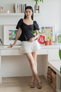 Praise Eyelet Puff Sleeves Top In Black