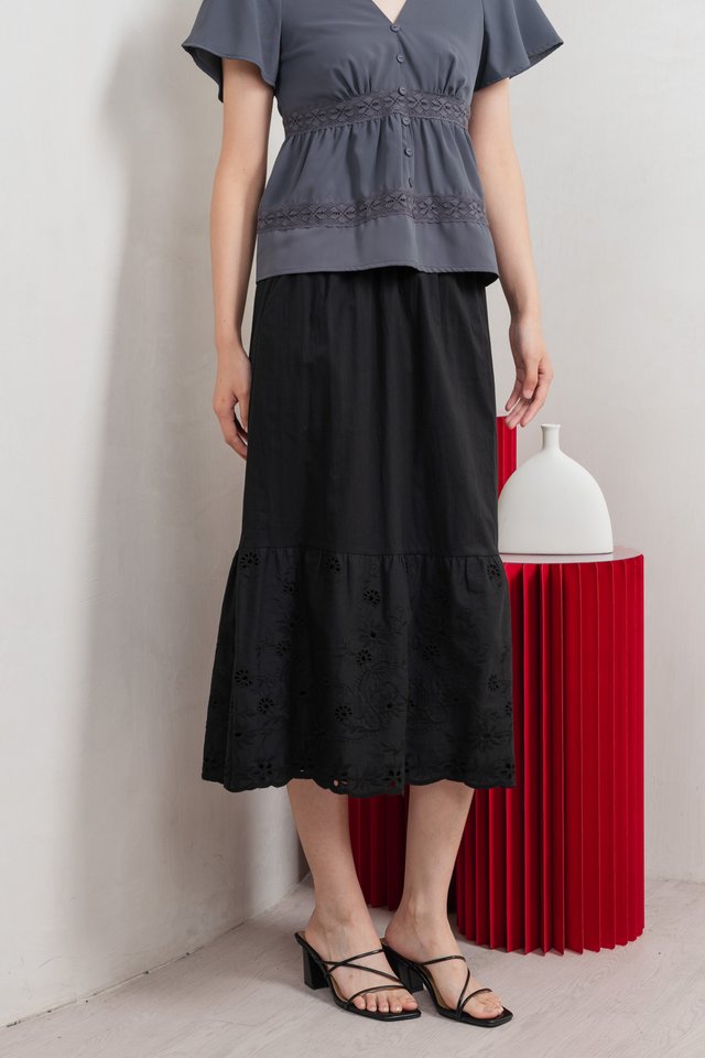 Marilyn Eyelet Midi Skirt In Black