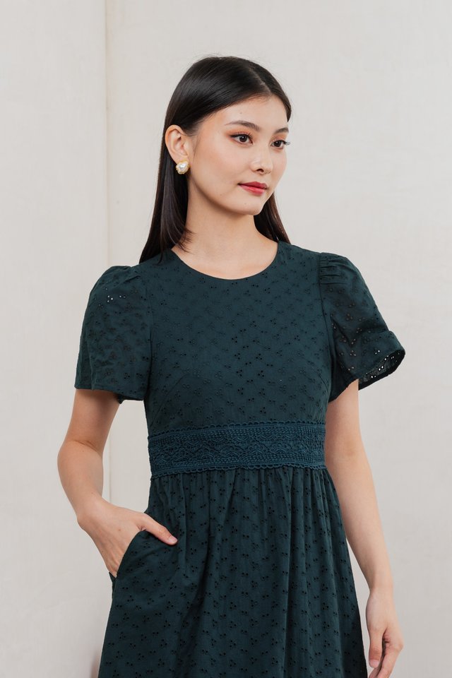 Splendor Eyelet Lace Midi Dress In Emerald