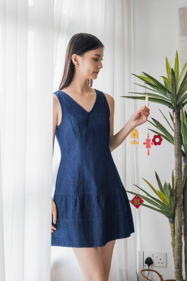 Thrive Denim Tiered Hem Dress in Mid Wash