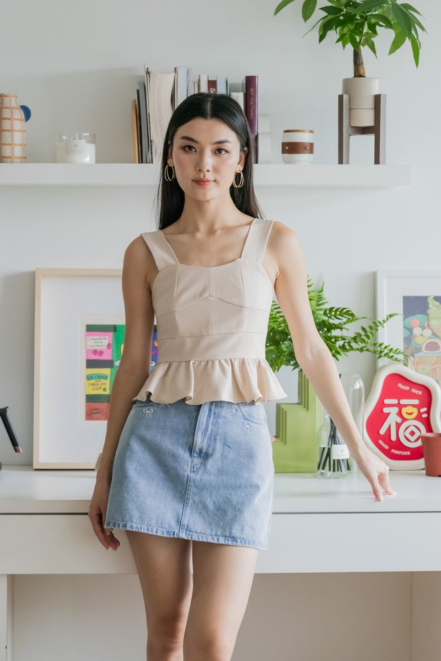 Clarine Panelled Top In Sand