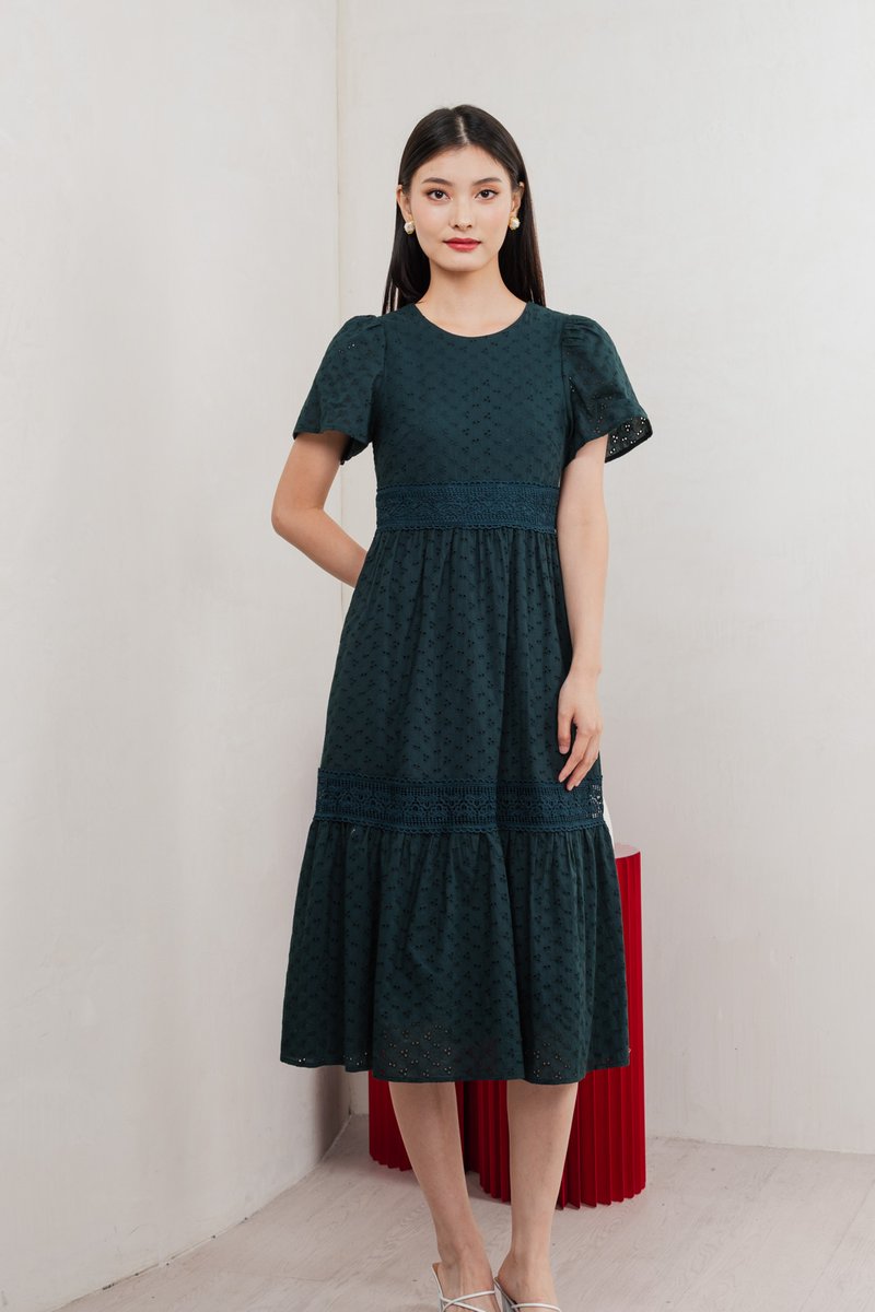 Splendor Eyelet Lace Midi Dress In Emerald