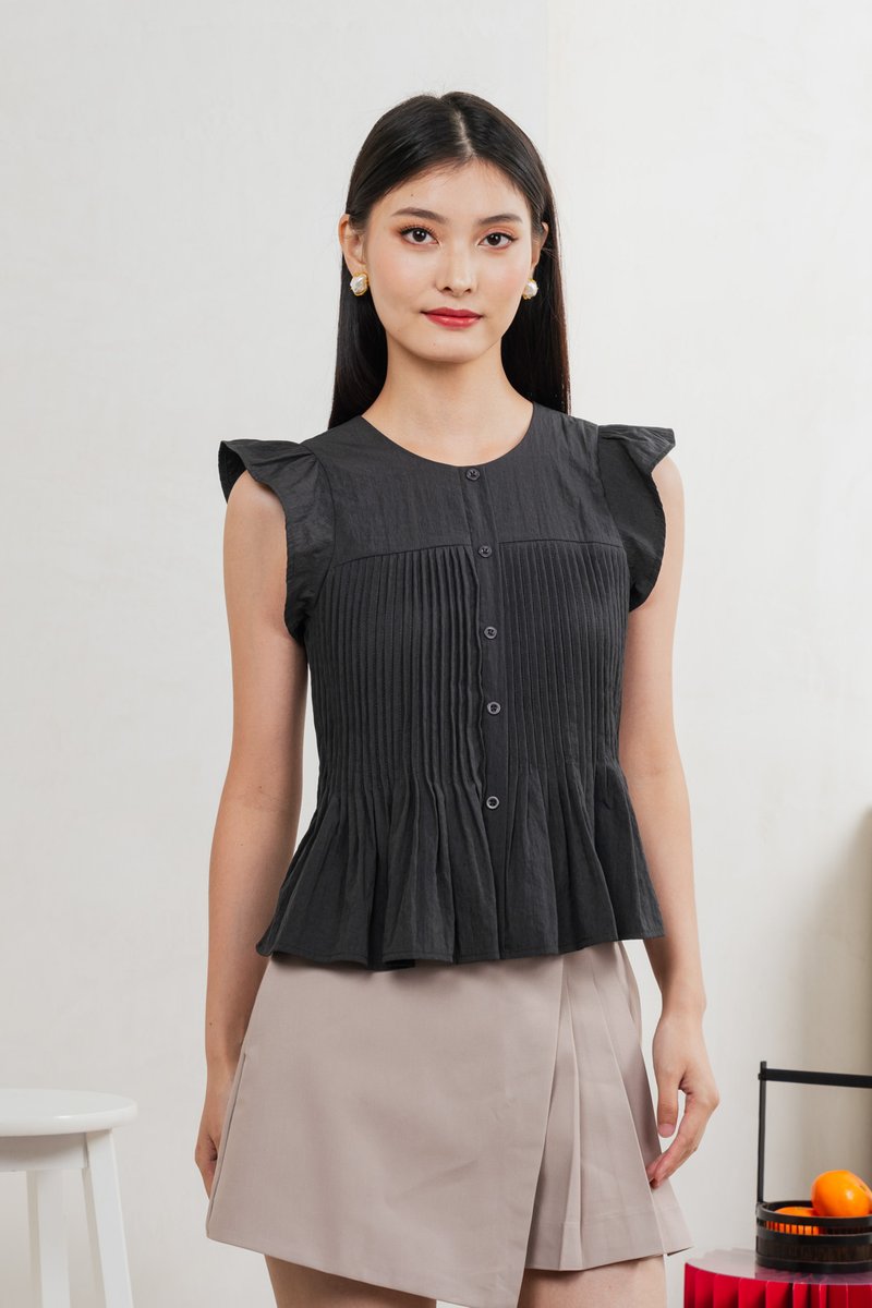 Bronwyn Buttons Pintuck Top In Gunmetal