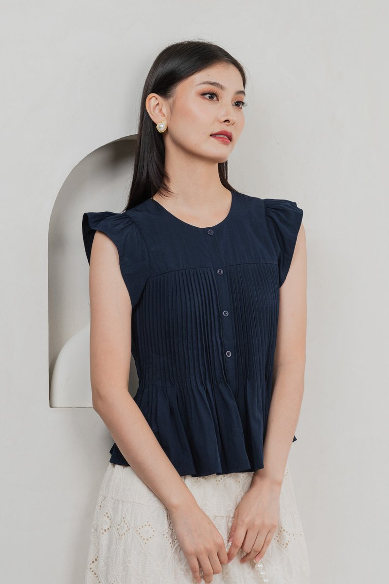 Bronwyn Buttons Pintuck Top In Navy