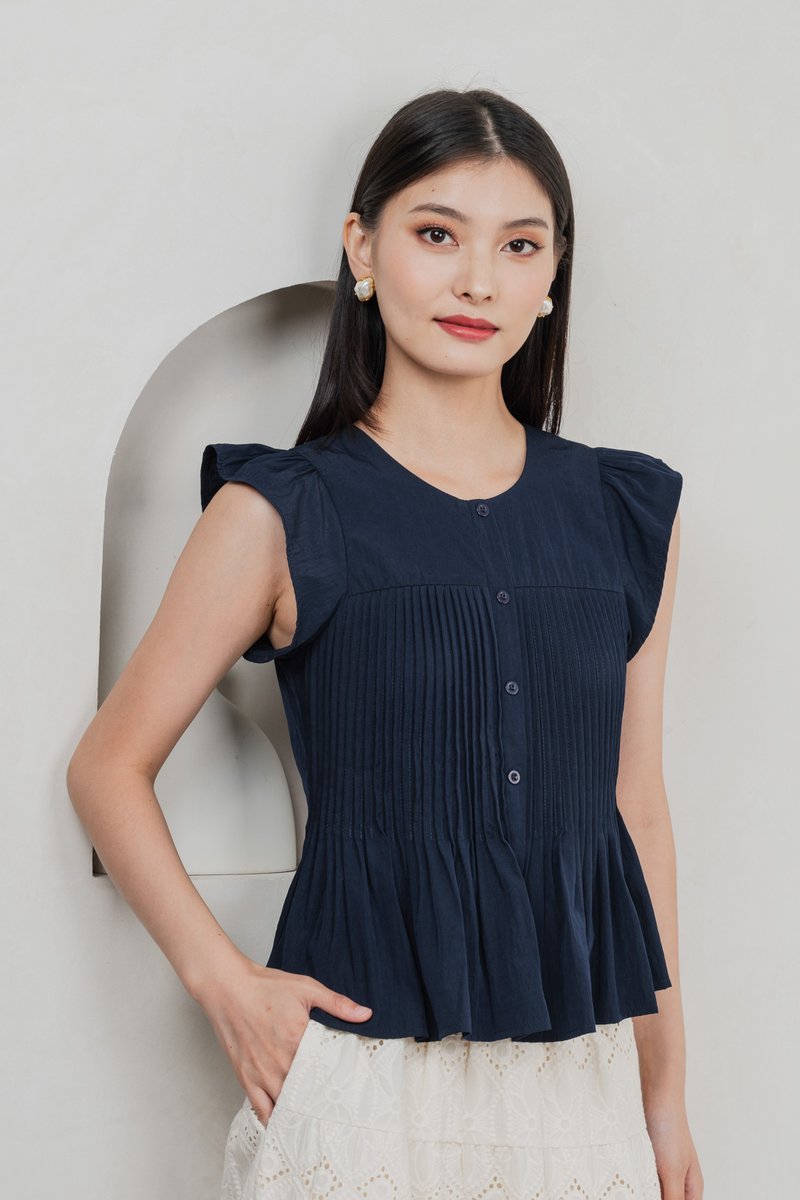Bronwyn Buttons Pintuck Top In Navy