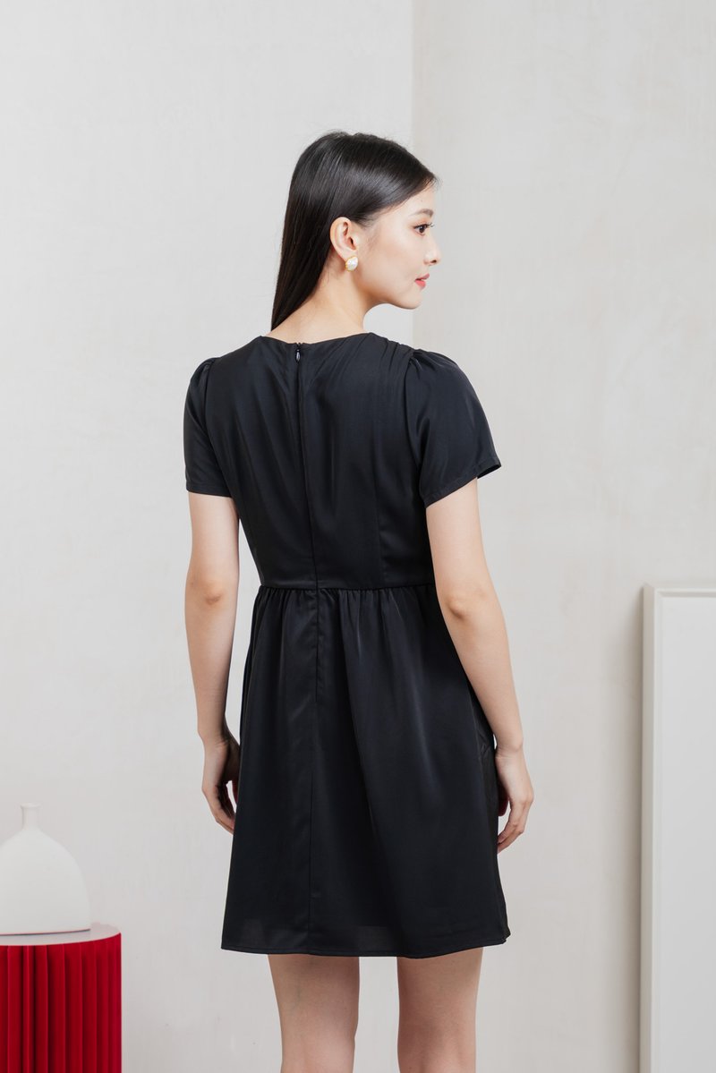 Flawless Buttons Dress In Black