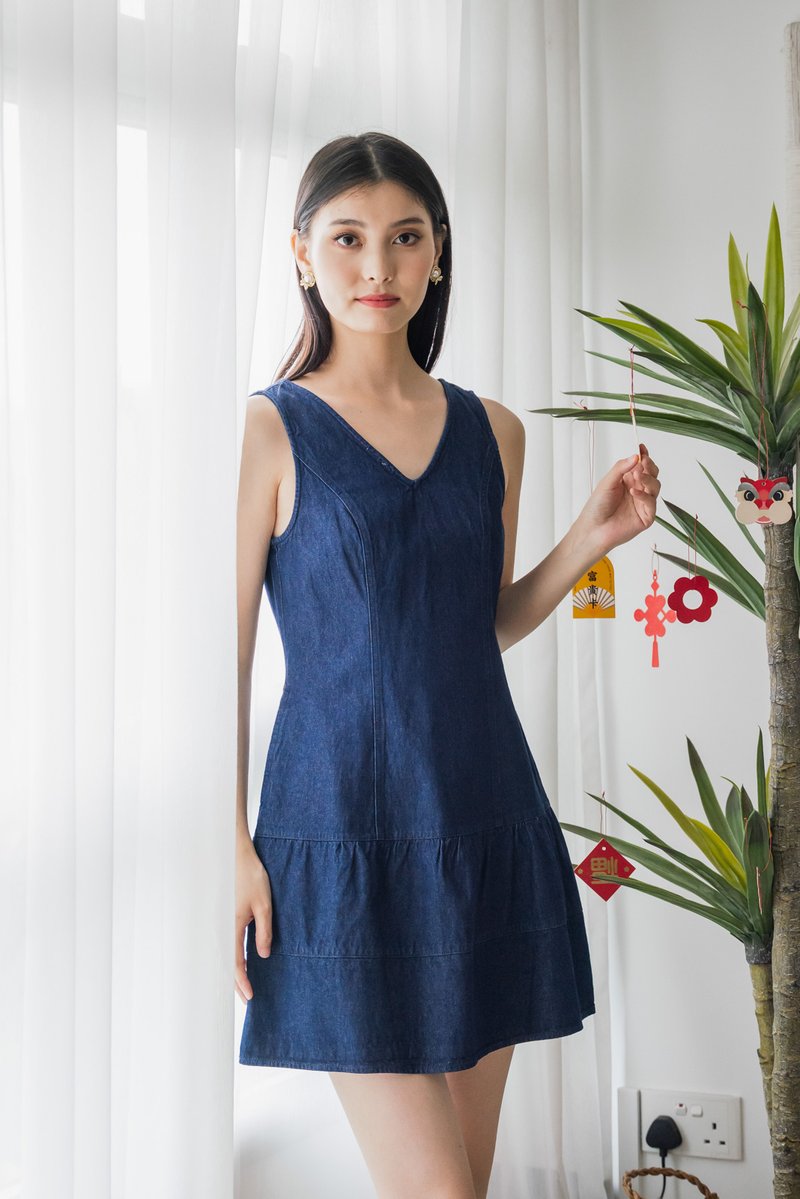 Thrive Denim Tiered Hem Dress in Mid Wash