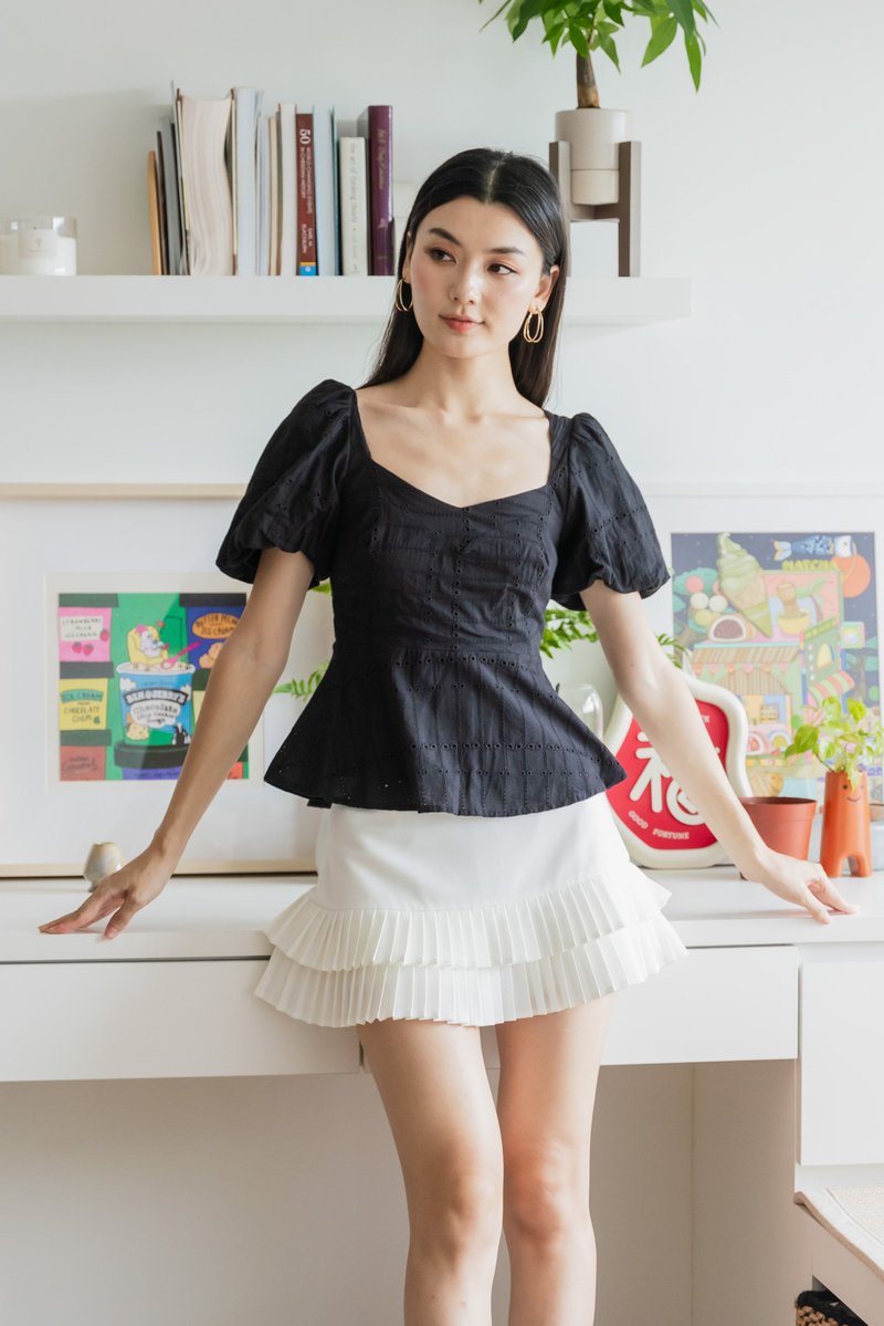 Praise Eyelet Puff Sleeves Top In Black