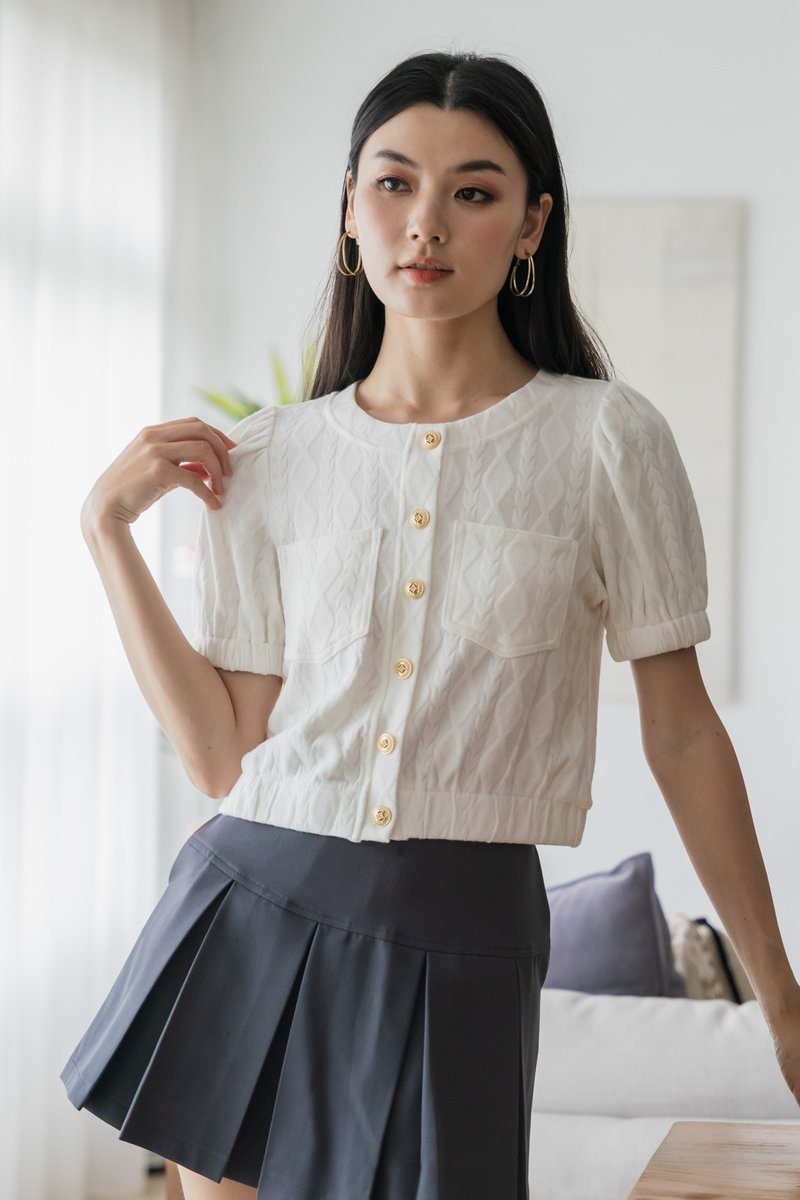 Vaeda Buttons Pocket Knit Top In White