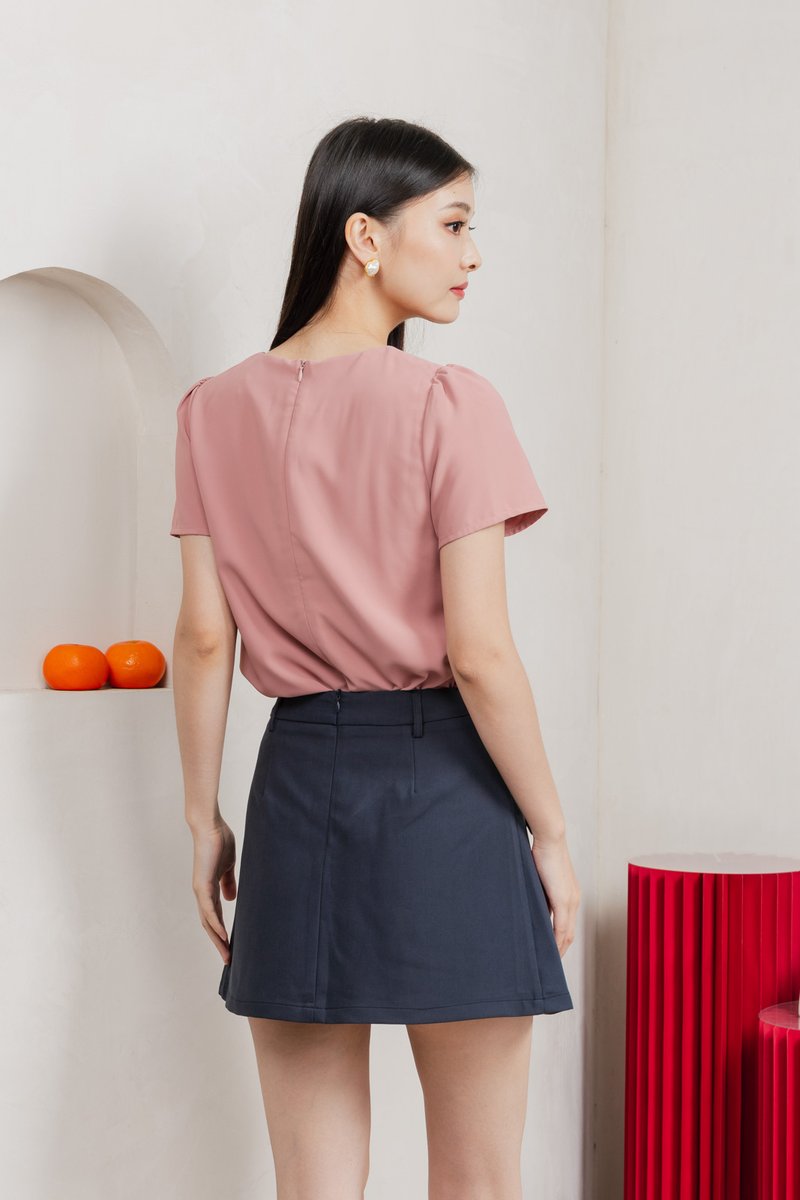 Flawless Buttons Top In Pink