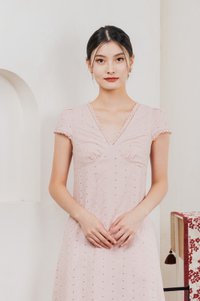 Meraline Embroidery Lace Midi Dress In Dusty Pink