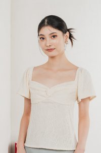 An Lace Twist Knot Top In Light Cream
