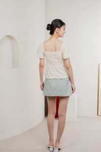 An Lace Twist Knot Top In Light Cream