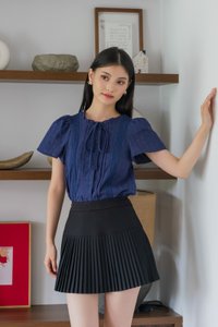 Vanda Swiss Dot Ribbon Top In Navy