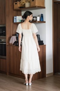 Xie Eyelet Cotton Sweetheart Midi Dress In Cream