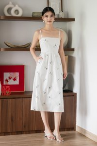 Breeze Embroidery Camisole Midi Dress In White