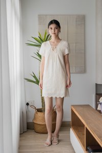 Excelle Eyelet Tie Ribbon Dress In Cream