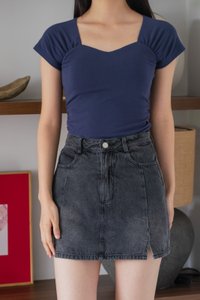 Hydria Panelled Denim Skort In Stone Wash