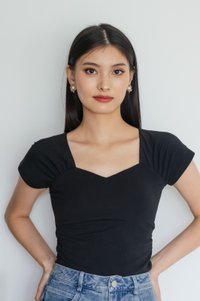 Justine Side Ruched Padded Top In Black