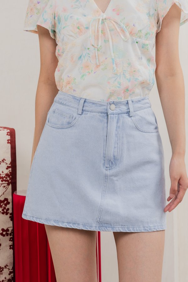 Sunday Daily Denim Skort In Light Wash